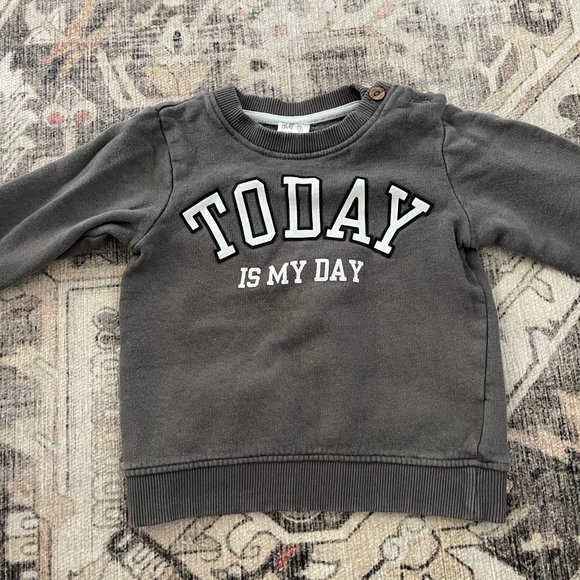 H&M Crewneck Graphic Sweater - Picture 2 of 4